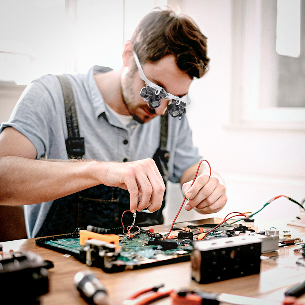 LED Magnifier Glasses with Adjustable Lens – High Precision for Detailed Work, Crafts, and Hobbies