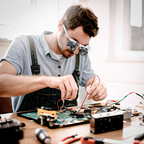 LED Magnifier Glasses with Adjustable Lens – High Precision for Detailed Work, Crafts, and Hobbies