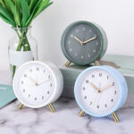 Scandinavian Silent Table Clock | Battery-Operated, Metal Frame & Ideal for Home Decor