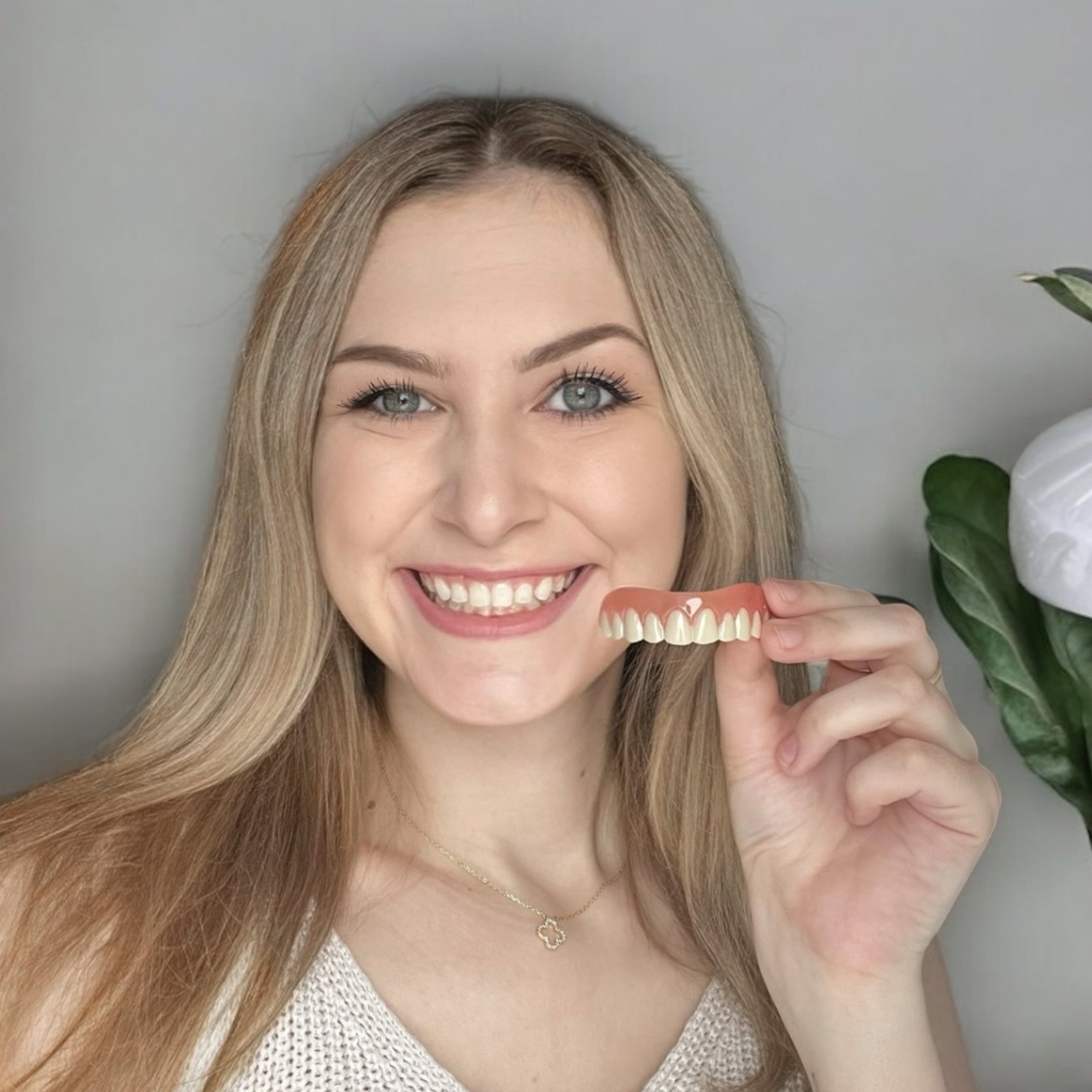 Dental Veneer Kit | Customizable, Easy Application & Ideal for At-Home Smile Makeover